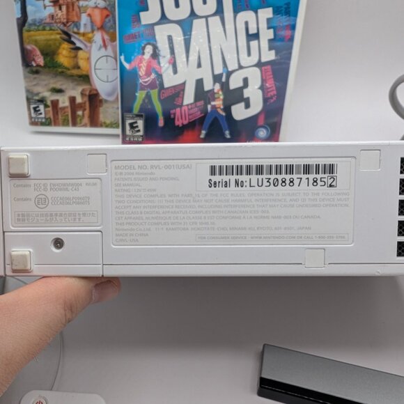 Wii console RVL-001 bundle white with 2 games - TESTED - Picture 5 of 6